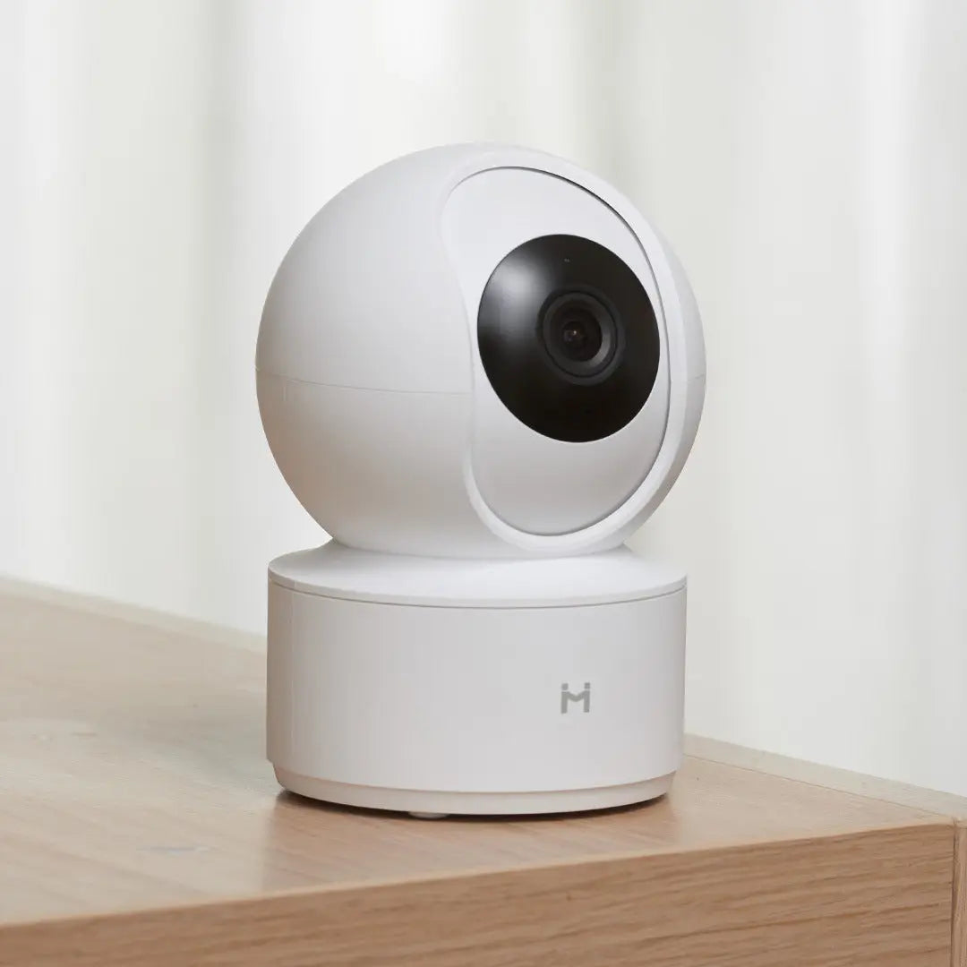 Lumora Smart Rotating Camera Lumora